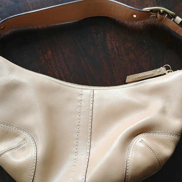 Coach Handbags - Coach Hampton Tan Leather Small Slim Hobo Bag